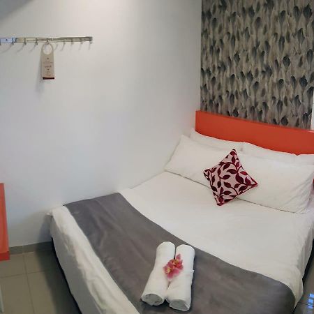 Teruntum 96 Guest House Kuantan Exterior photo