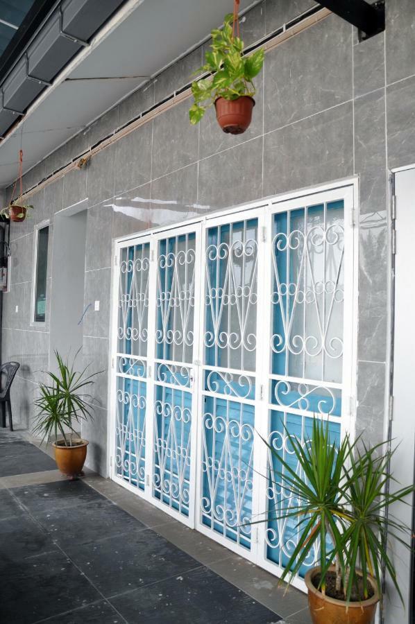 Teruntum 96 Guest House Kuantan Exterior photo
