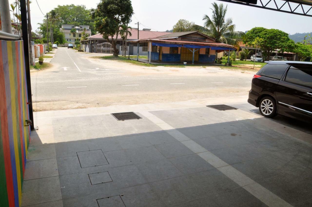 Teruntum 96 Guest House Kuantan Exterior photo